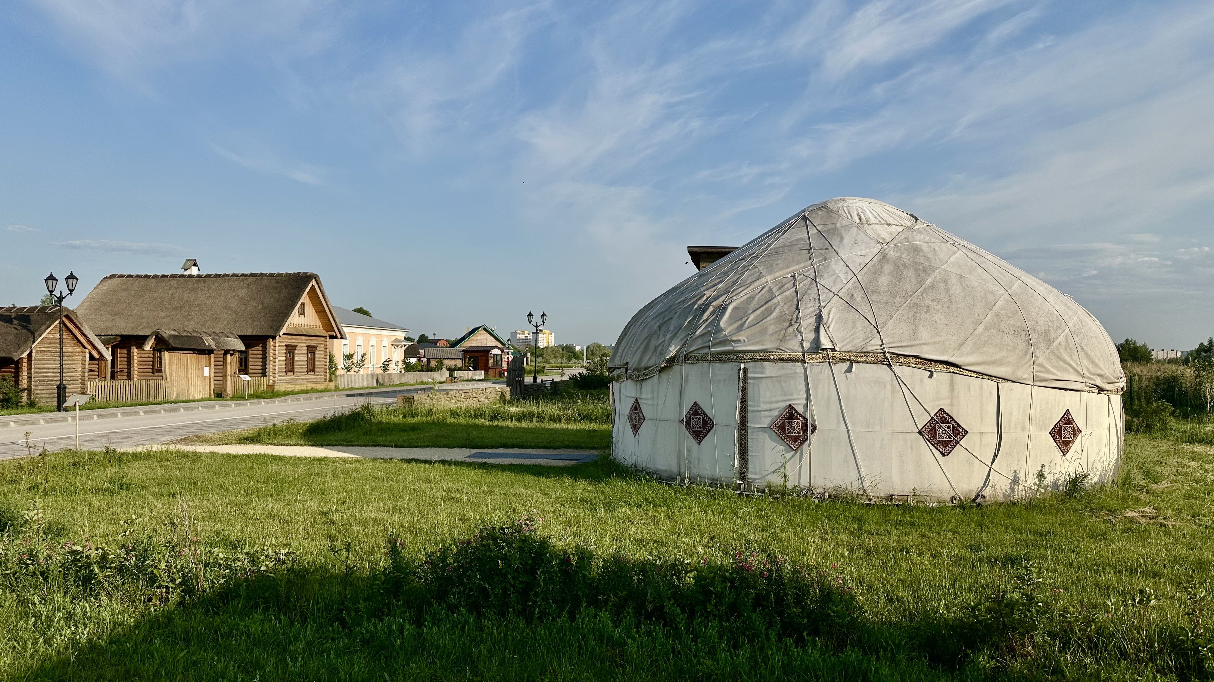 Обзорная экскурсия по городу с посещением этнокультурного комплекса «Парк дружбы народов»