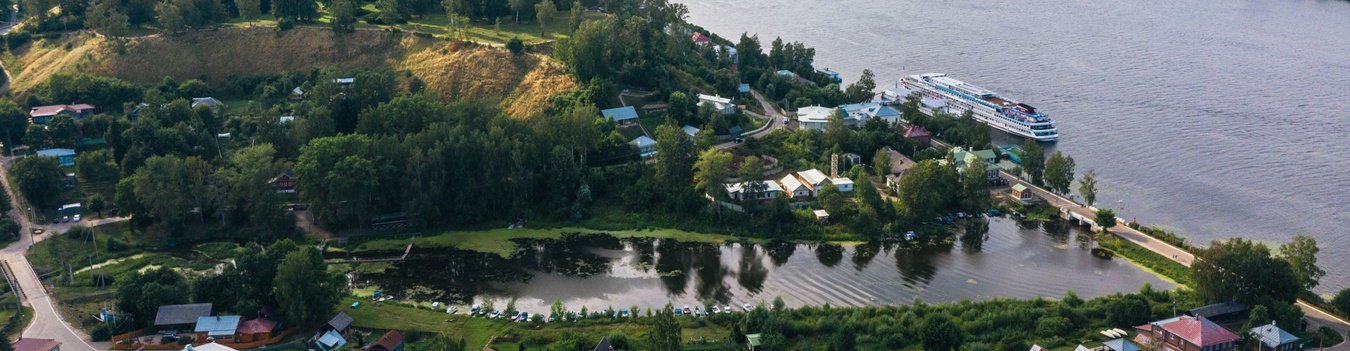 Обзорная пешеходная экскурсия по городу с подъемом на Соборную гору