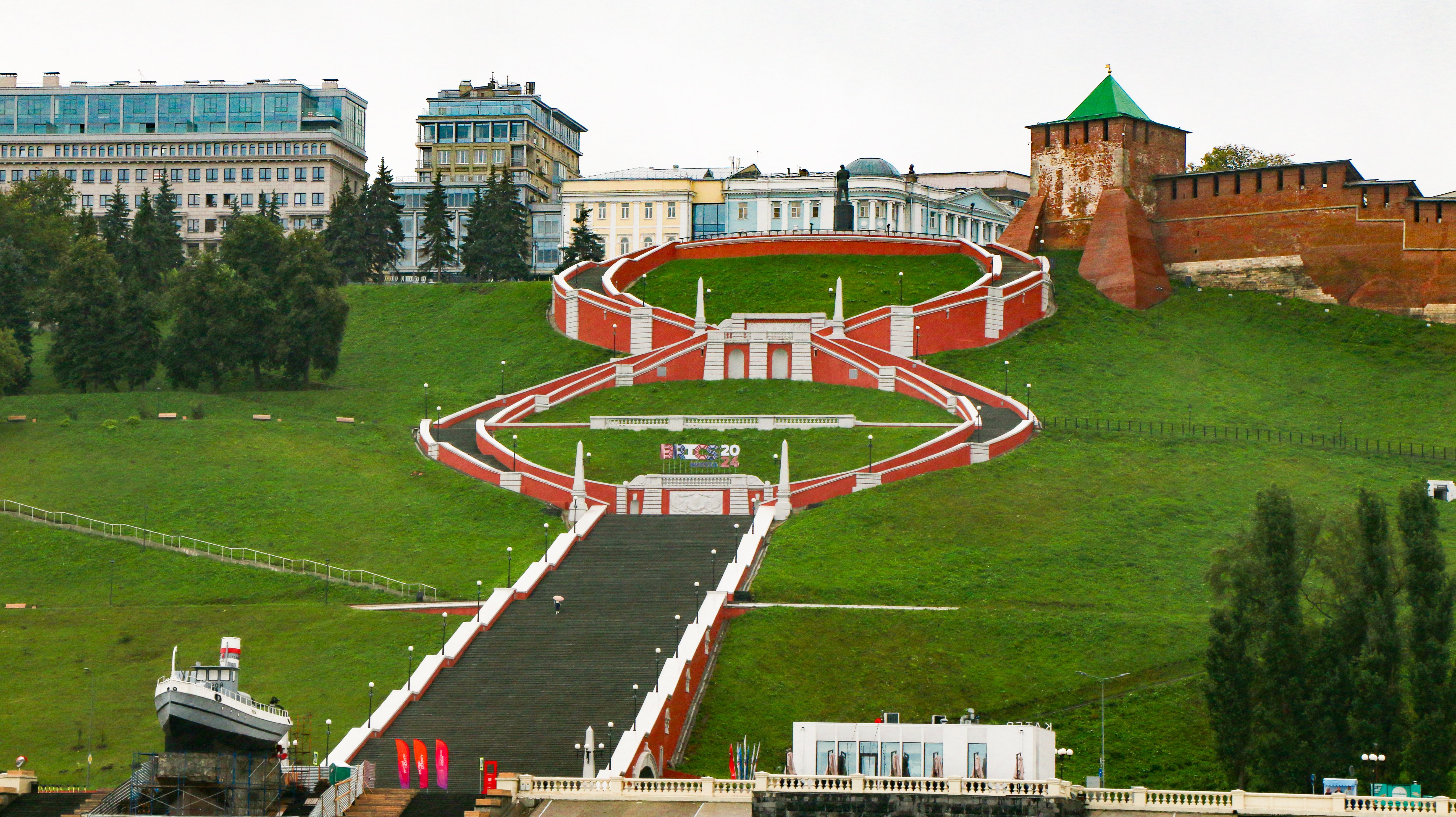 Авто-пешеходная экскурсия в Нижний Новгород с посещением кремля