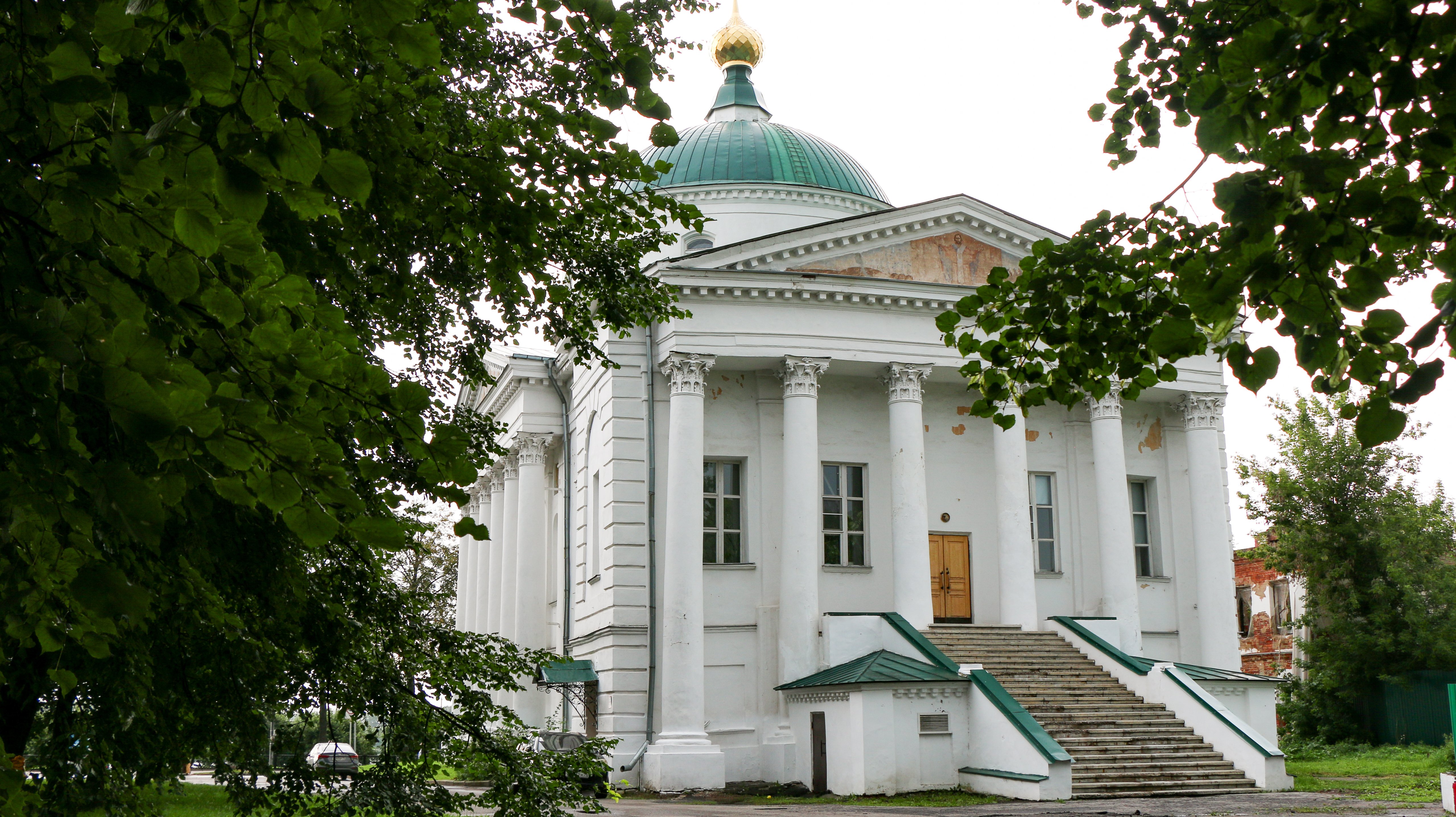 Авто-пешеходная экскурсия «Ярославль художественный: искусство для всех»