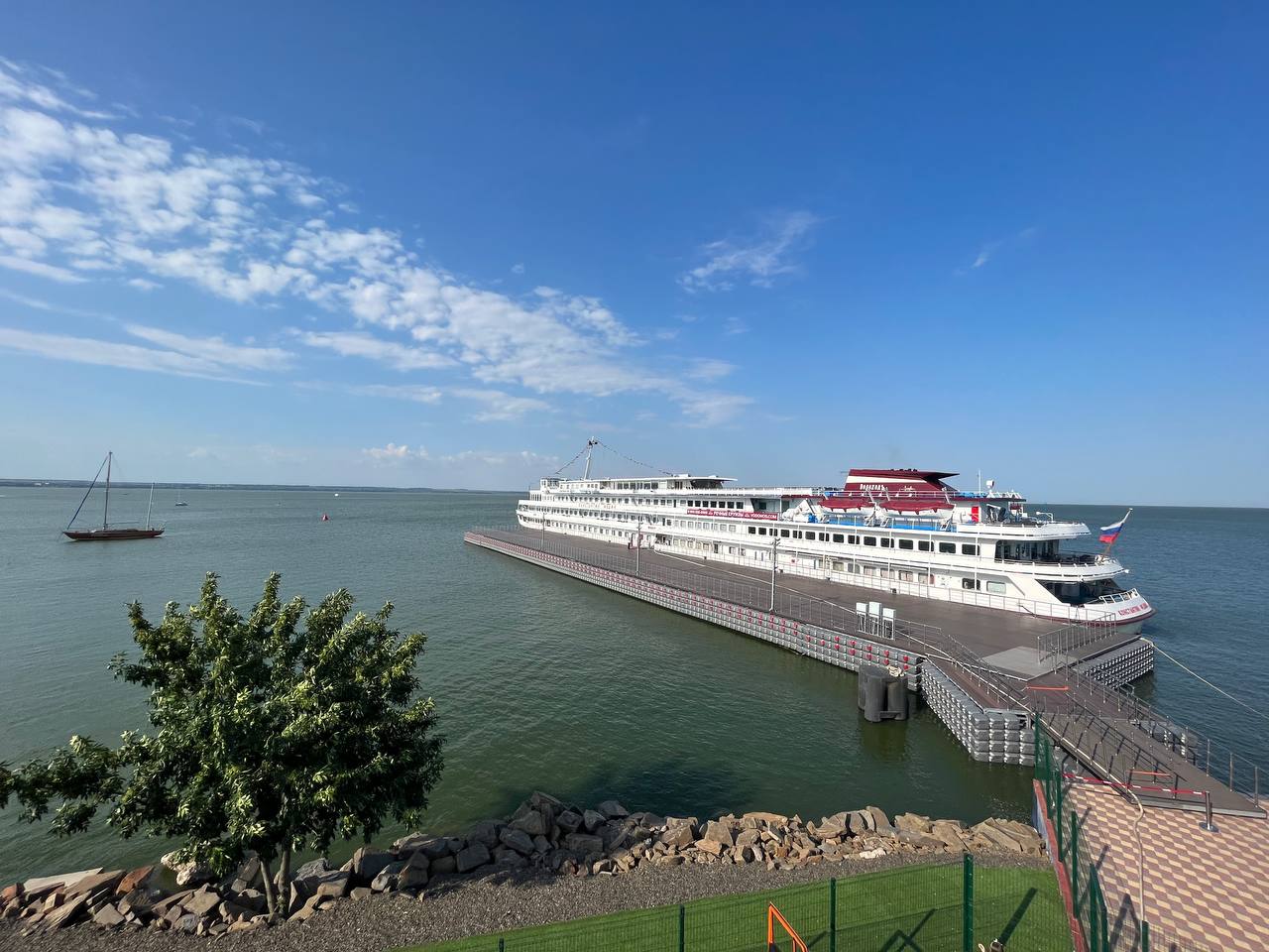 Отправляйтесь в круиз из Таганрога