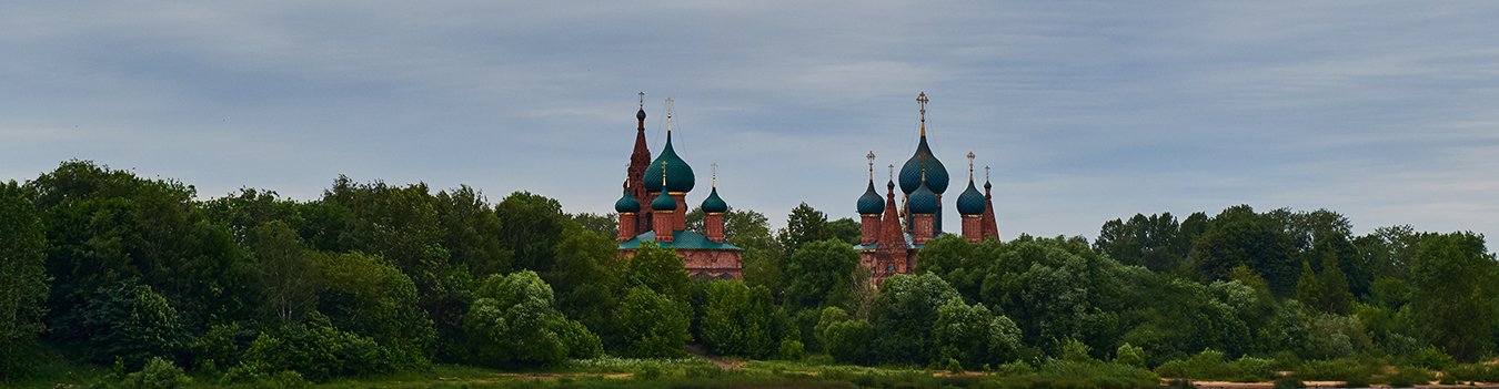 Экскурсия «Здесь дух Ярослава, Некрасова лира, чудесный фарфор, изразец и секира»