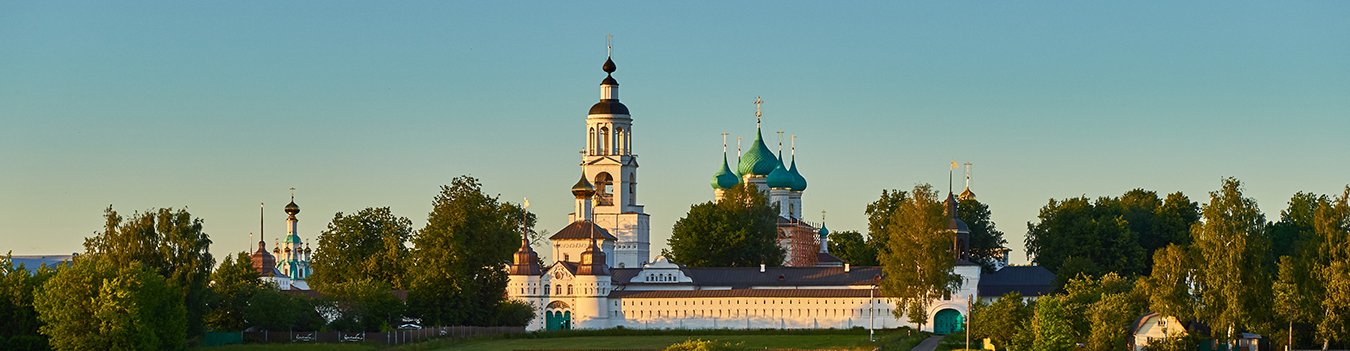 Автобусно-пешеходная экскурсия с посещением Спасо-Преображенского монастыря и Музея фарфора имени Вадима Орлова