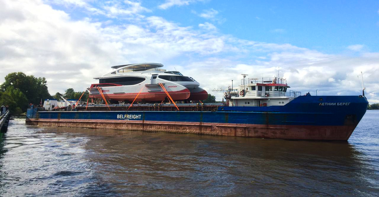 Красноярск встретил первое электрическое судно «ЭкоходЪ»