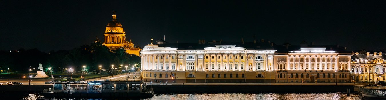 Пакетное обслуживание по Санкт-Петербургу на теплоходе «Николай Чернышевский»