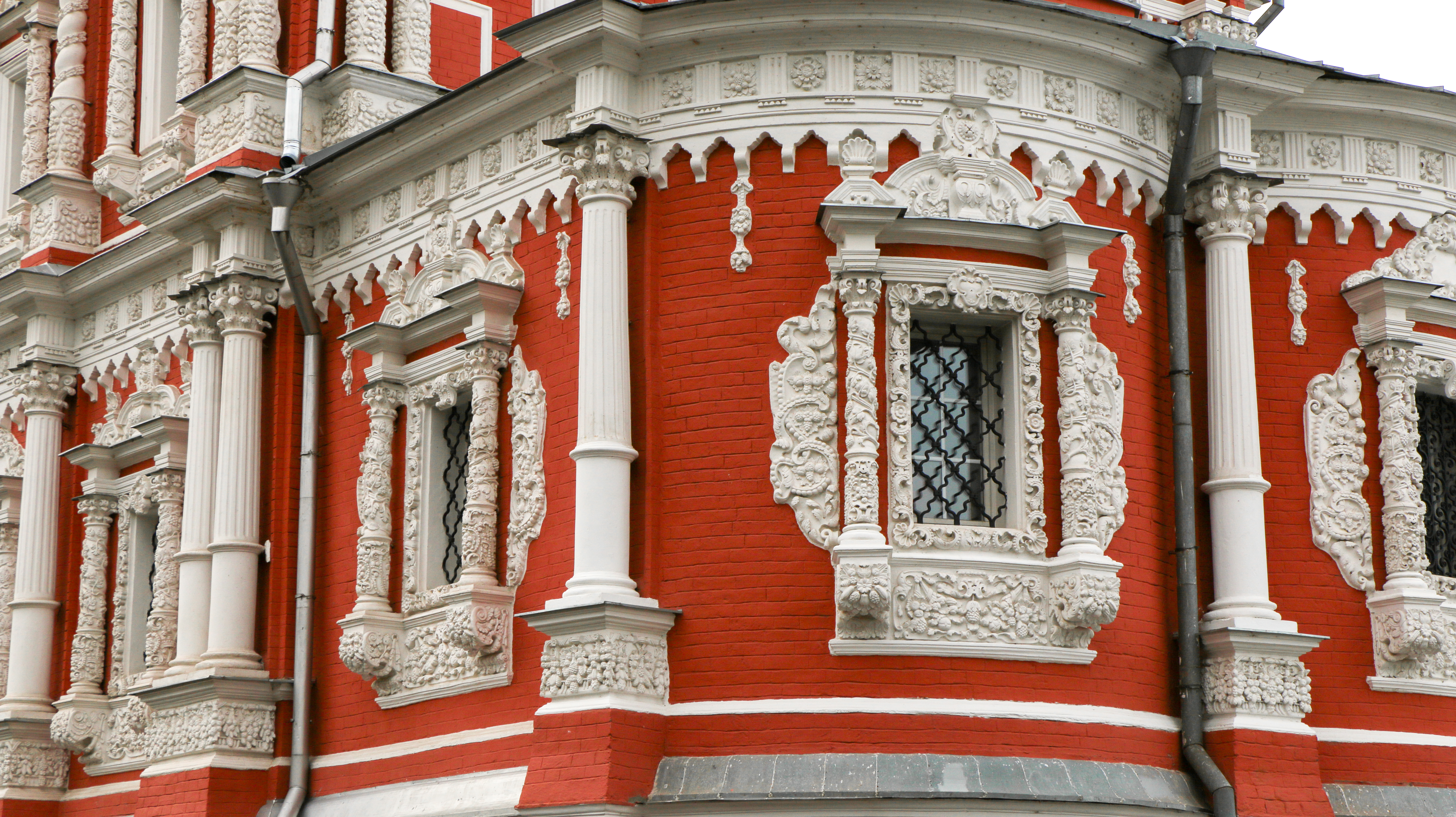 Записки профессионального путешественника: Что общего у Петербурга и Нижнего Новгорода?