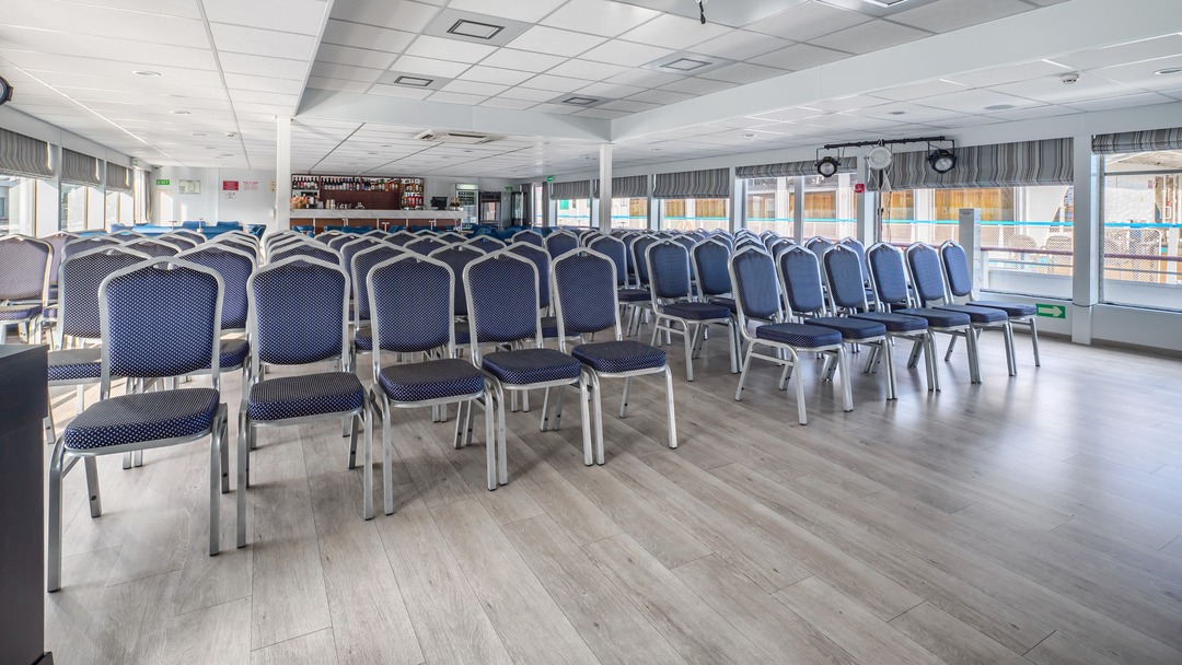 Конференц-зал / бар «Ладога» 