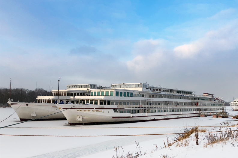 Где и как зимуют теплоходы? 