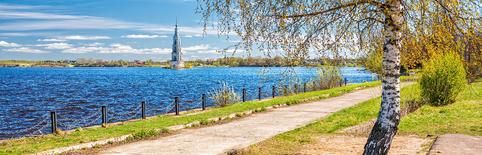 Куда поехать отдыхать в апреле в России: краткий гид по круизам